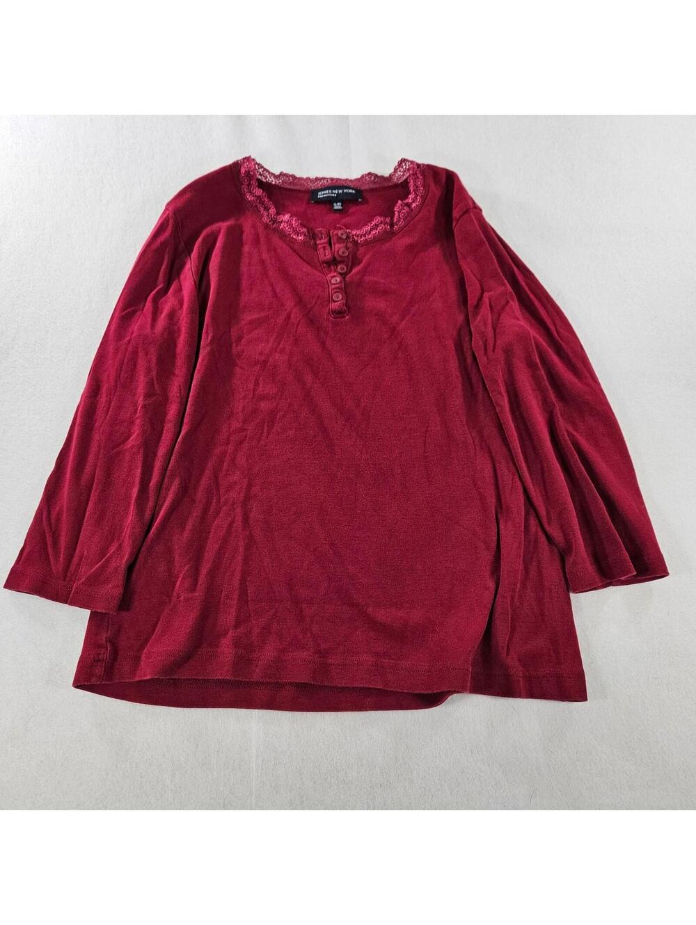 Jones New York red tunic with 3/4 sleeves and a lace-detailed henley neckline